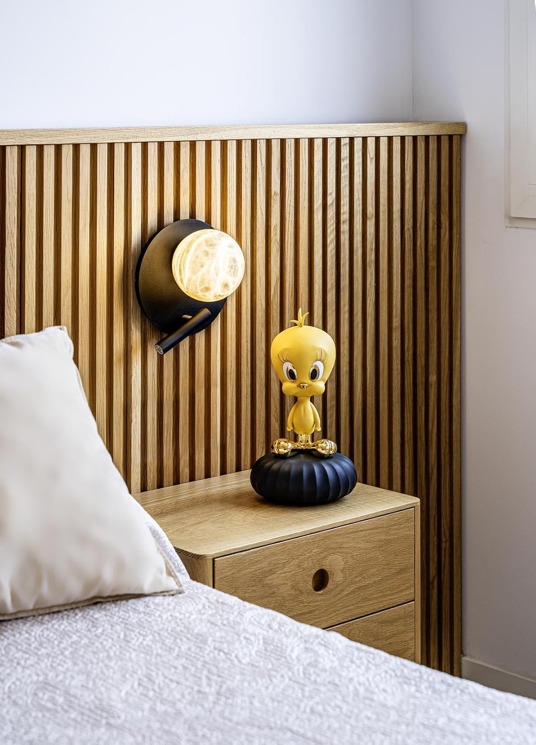 Porcelain Figure Tweety in Yellow with Matte Gold Luster Details Decorative Figure of The Famous Looney Tunes Character Image 2