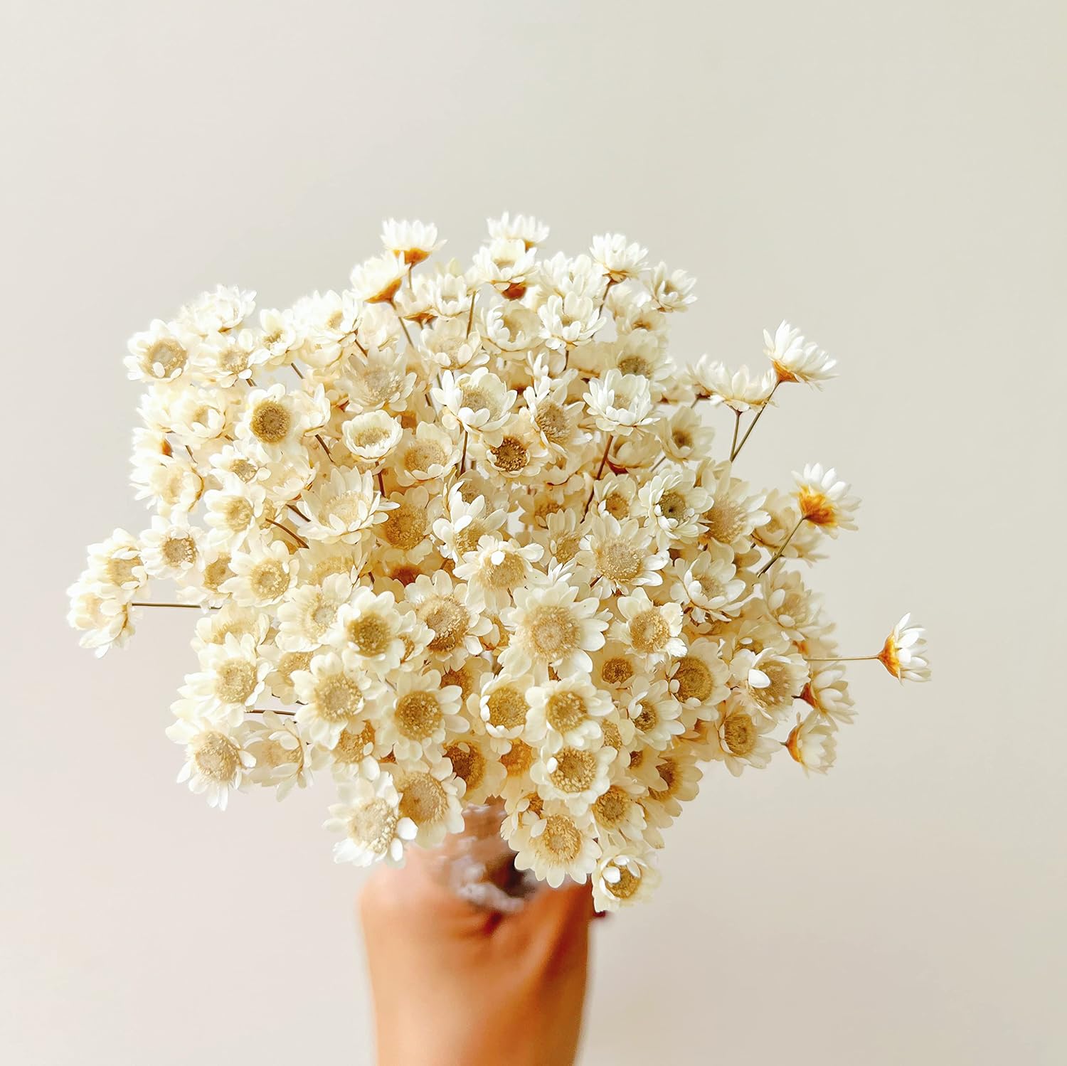 Natural dried flower bouquet